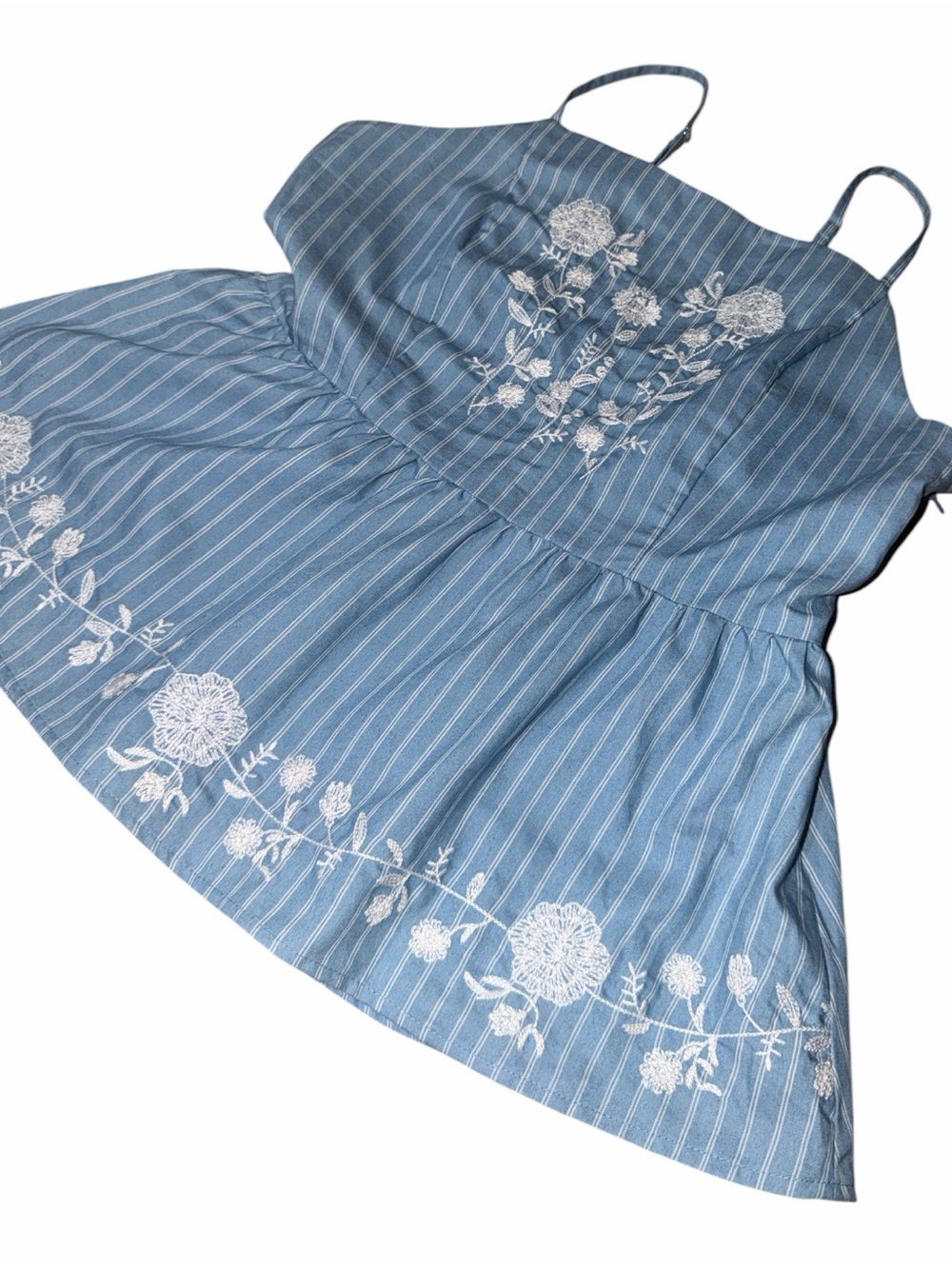 HARPER HERITAGE Light Blue Striped Chambray Top with White Floral Embroidery
